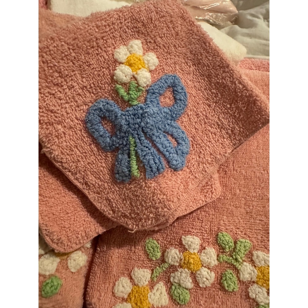 Cannon Pink Cotton Towel Set 4 Blue Bow Daisy Floral Embroidery Cottagecore Vtg - Picture 4 of 10